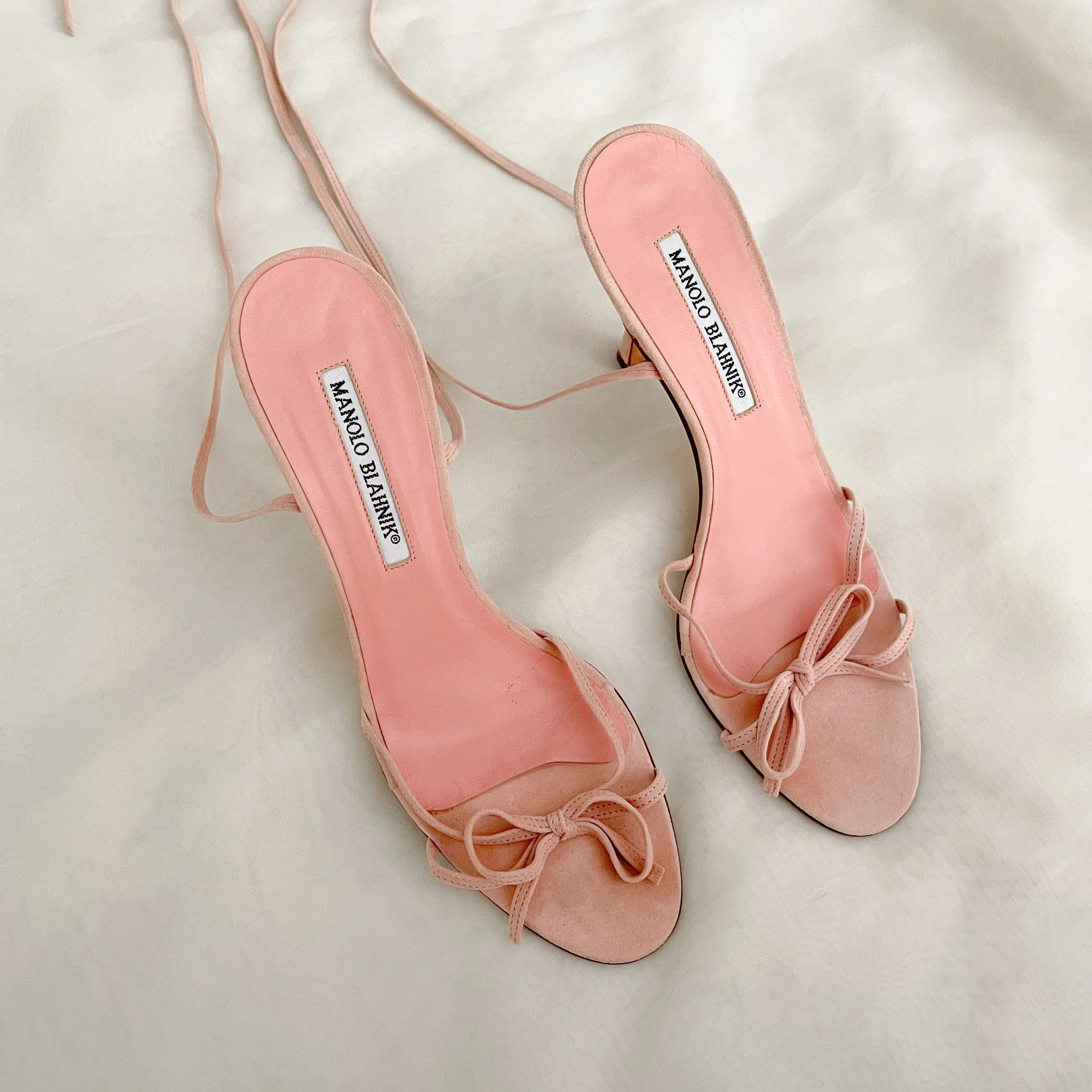 manolo blahnik pink sandals